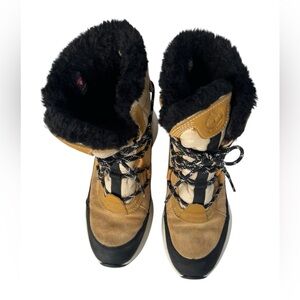 Black and Wheat Leather Timberland Boroughs Project Mid Boot Women’s Size 7